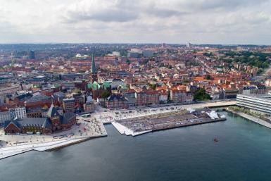 Århus set fra havnen, drone